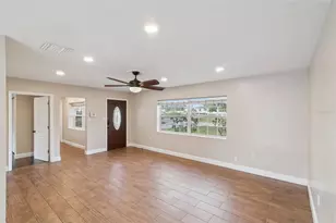 520 W Charlotte Ave, Eustis, FL 32726 - Photo 9