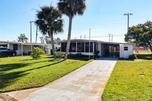 1043 Capella Dr, Tavares, FL 32778 - Photo 41