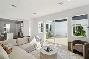 458 Skyfield Ct, Lady Lake, FL 32159 - Photo 5