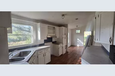 17140 SE 251st Terrace, Umatilla, FL 32784 - Photo 7