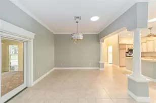 565 Society Hill Cir, The Villages, FL 32162 - Photo 11