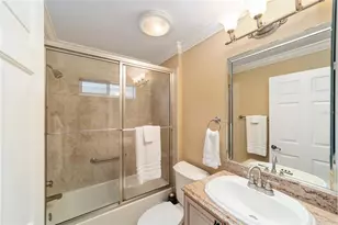 565 Society Hill Cir, The Villages, FL 32162 - Photo 33