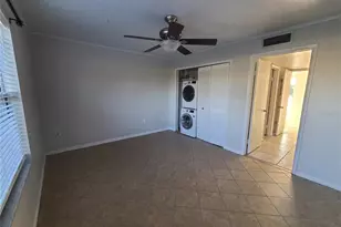 18101 Sandalwood Dr, Wildwood, FL 34785 - Photo 13