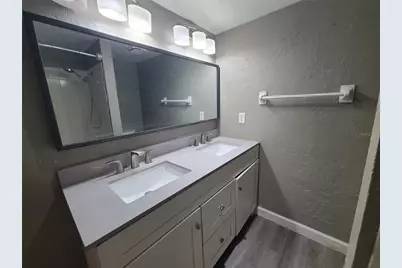 18101 Sandalwood Drive, Wildwood, FL 34785 - Photo 15