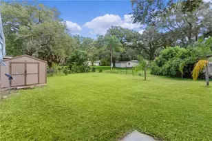 354 Ivanhoe Cir, Lady Lake, FL 32159 - Photo 31