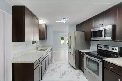 354 Ivanhoe Circle, Lady Lake, FL 32159 - Photo 13