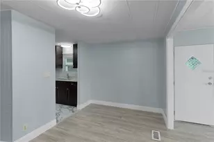 354 Ivanhoe Cir, Lady Lake, FL 32159 - Photo 23