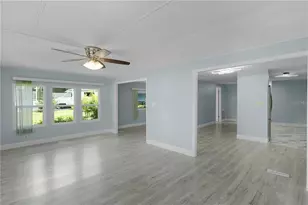 354 Ivanhoe Cir, Lady Lake, FL 32159 - Photo 5