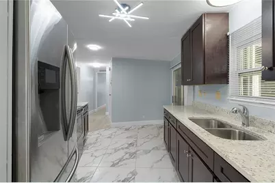 354 Ivanhoe Circle, Lady Lake, FL 32159 - Photo 15