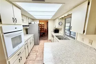 33312 Coventry Dr, Leesburg, FL 34788 - Photo 21