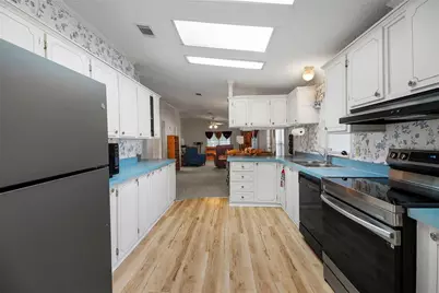 5229 Hartford Lane, Wildwood, FL 34785 - Photo 19