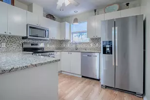 1216 Chaparral Dr, The Villages, FL 32159 - Photo 11