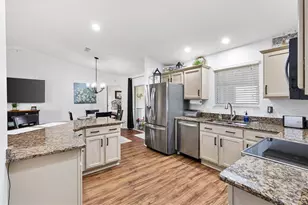 964 Kingmont Terrace, The Villages, FL 32162 - Photo 9