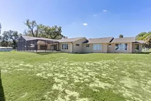 34240 Rosa Ln, Fruitland Park, FL 34731 - Photo 7