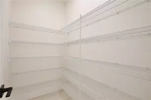 2044 Sloans Outlook Dr, Groveland, FL 34736 - Photo 9