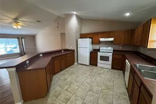 1223 Cheshire St, Groveland, FL 34736 - Photo 5