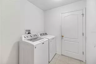 1203 Laurel Oak Ln, Lady Lake, FL 32159 - Photo 33