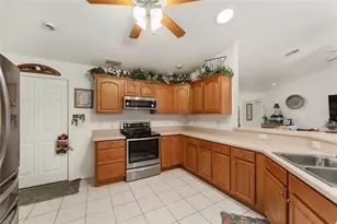 939 Dora Ave, Tavares, FL 32778 - Photo 15