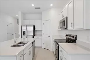 7619 Waterscape Dr, Groveland, FL 34736 - Photo 3