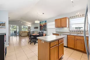 25205 Cranes Roost Cir, Leesburg, FL 34748 - Photo 15