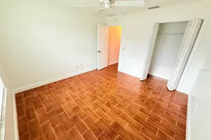 995 Joiner Pl, The Villages, FL 32162 - Photo 17