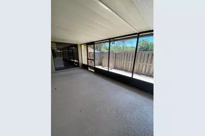 1004 Royal Oak Boulevard, Leesburg, FL 34748 - Photo 5