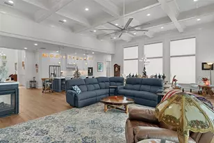 2765 Saddlebrook Cir, The Villages, FL 32162 - Photo 11