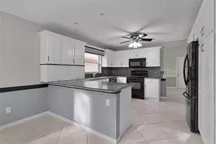 1822 Augustine Dr, The Villages, FL 32159 - Photo 11