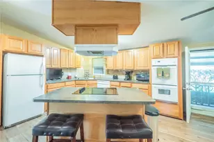 34205 Island Dr, Leesburg, FL 34788 - Photo 9