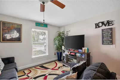 528 E Citrus Avenue, Eustis, FL 32726 - Photo 3