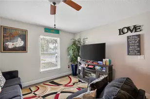 528 E Citrus Ave, Eustis, FL 32726 - Photo 3