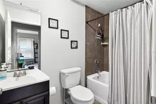 528 E Citrus Ave, Eustis, FL 32726 - Photo 11