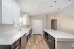 911 N 14th St, Palatka, FL 32177 - Photo 7