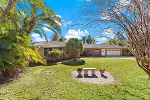 475 Guerrant St, Umatilla, FL 32784 - Photo 1