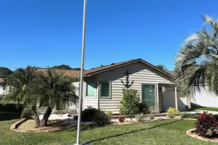 710 Cortez Ave, The Villages, FL 32159 - Photo 3