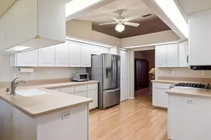 21506 Queen Anne Ct, Leesburg, FL 34748 - Photo 9