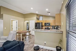 4542 Lemon St, Lady Lake, FL 32159 - Photo 11