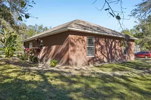 4542 Lemon St, Lady Lake, FL 32159 - Photo 11