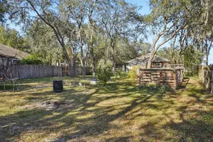 4542 Lemon St, Lady Lake, FL 32159 - Photo 37