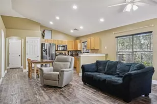 4542 Lemon St, Lady Lake, FL 32159 - Photo 7