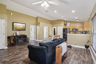 4542 Lemon St, Lady Lake, FL 32159 - Photo 9