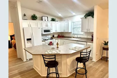 17766 SE 91st Poplar Terrace, The Villages, FL 32162 - Photo 11