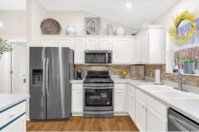 3433 Worth Circle, The Villages, FL 32162 - Photo 7