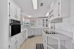 3117 Manatee Rd, Tavares, FL 32778 - Photo 13