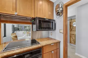 225 E 10th Ave, Mount Dora, FL 32757 - Photo 17