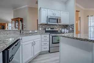 17300 SE 91st Lee Ave, The Villages, FL 32162 - Photo 5