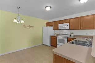 3734 Viscaya Ct, The Villages, FL 32163 - Photo 15