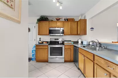 1415 La Hermosa Drive, The Villages, FL 32162 - Photo 5