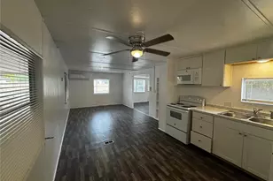 12036 Grace Ln, Leesburg, FL 34788 - Photo 5