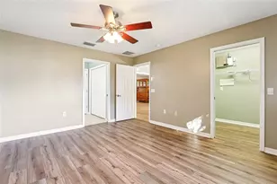 2216 Cypress Cove Dr, Tavares, FL 32778 - Photo 13